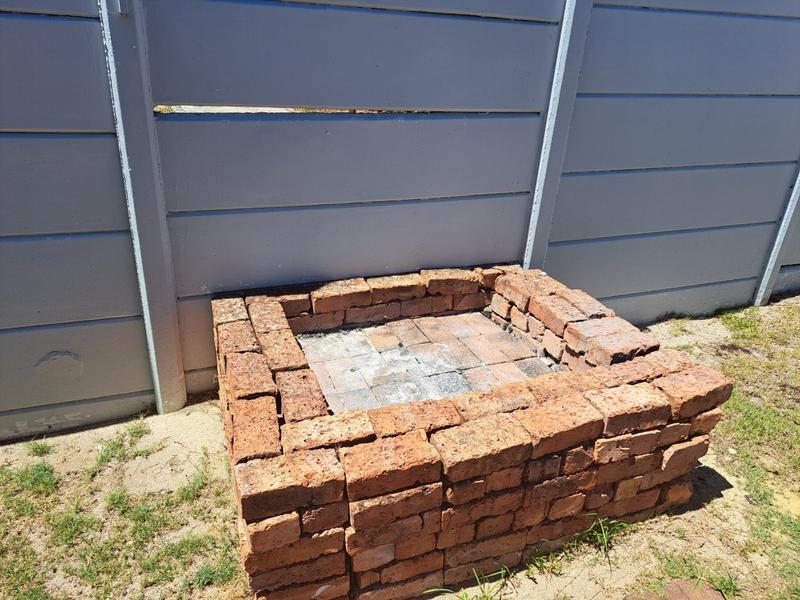 3 Bedroom Property for Sale in De Kelders Western Cape